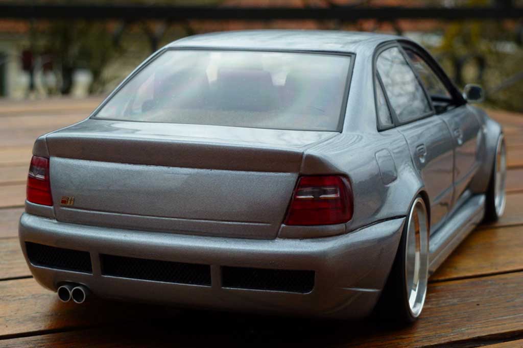 Audi S4 berline grijs jantes BBS 20 pouces 1/18 Ut Models