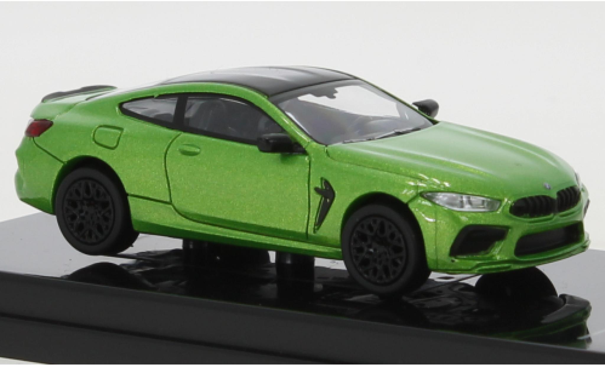 Bmw M8 1/64 Para64 Coupe (F92) metallic groen/zwart modelauto