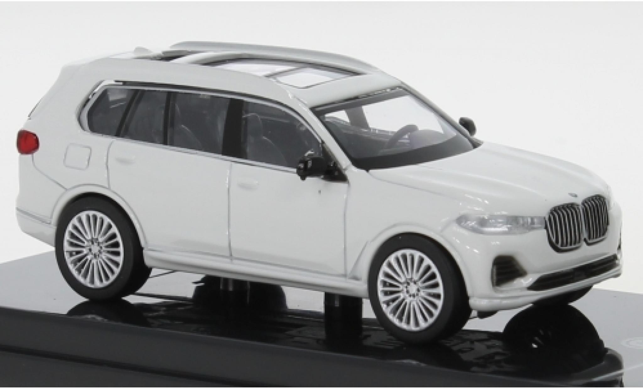 Bmw X7 1/64 Para64 (G07) wit modelauto