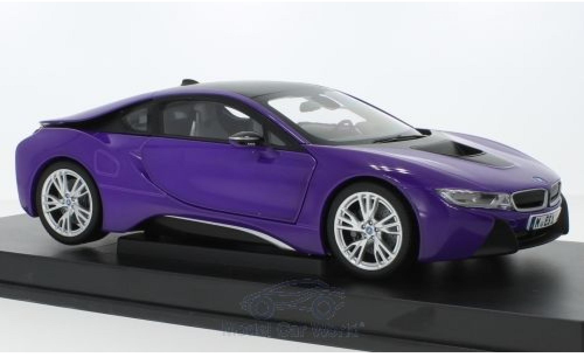 Bmw i8 1/18 Paragon paarsee modelauto