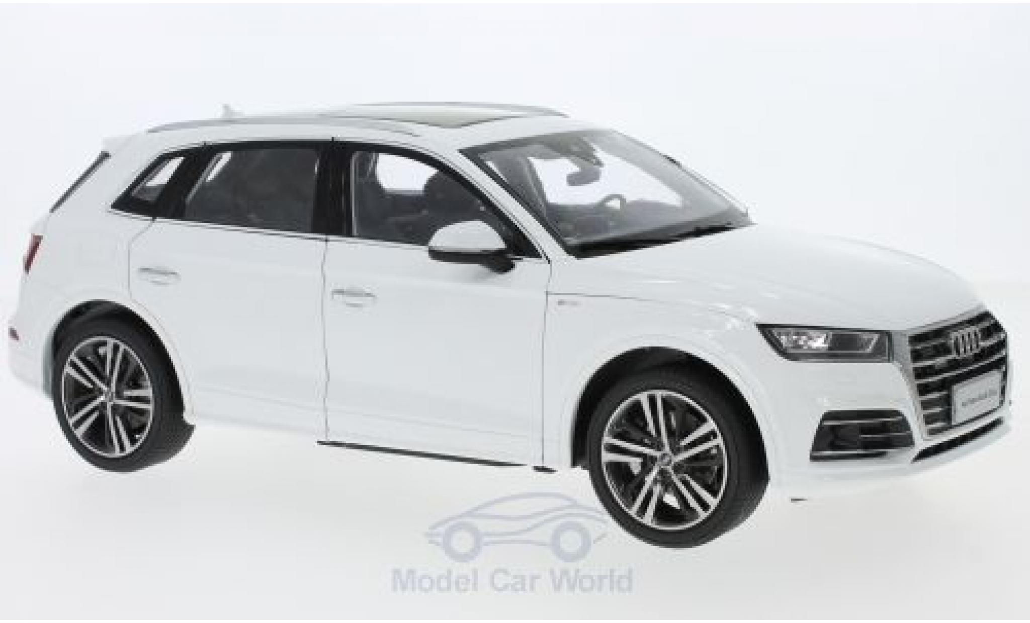 Audi Q5 1/18 Paudi L wit 2018 modelauto