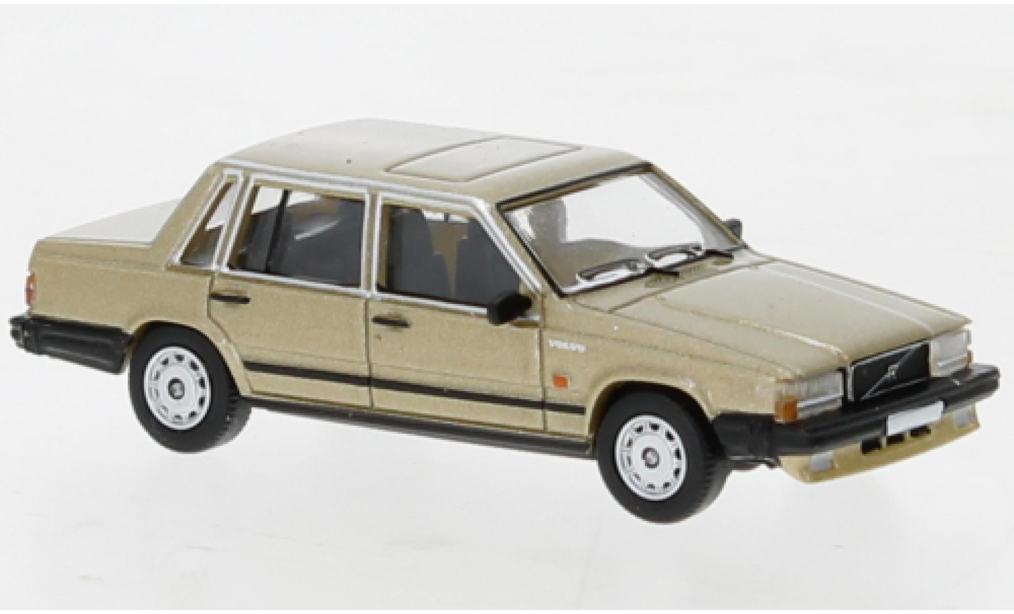 Volvo 740 1/87 PCX87 metallic beige 1984 modelauto