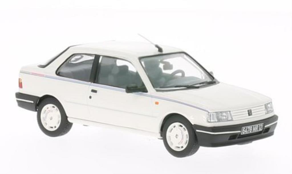 Peugeot 309 Chorus 1/43 Vanguards Chorus Chorus wit LHD modelauto