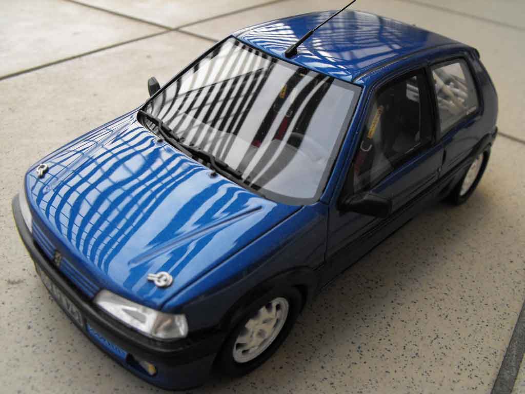 Peugeot 106 XSI phase 1 blauw jantes 205 gti 1993 1/18 Ottomobile