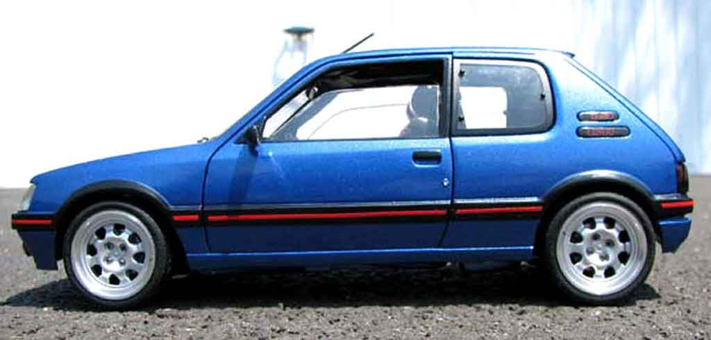 Peugeot 205 GTI 1.9 Bleu Miami blauw miami 1/18 Solido