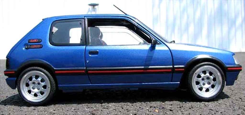 Peugeot 205 GTI 1.9 Bleu Miami blauw miami 1/18 Solido