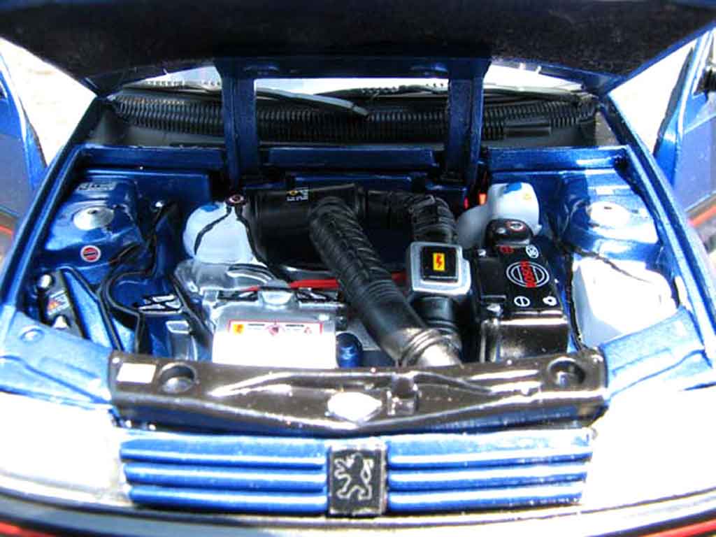 Peugeot 205 GTI 1.9 Bleu Miami blauw miami 1/18 Solido