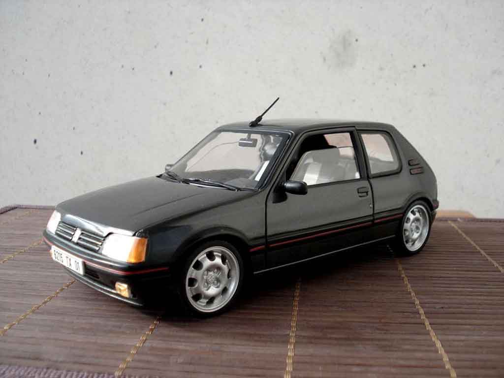 Peugeot 205 GTI 1/18 Solido 1.9 Gris Graphite GTI jantes 15 pouces 309 gti modelauto