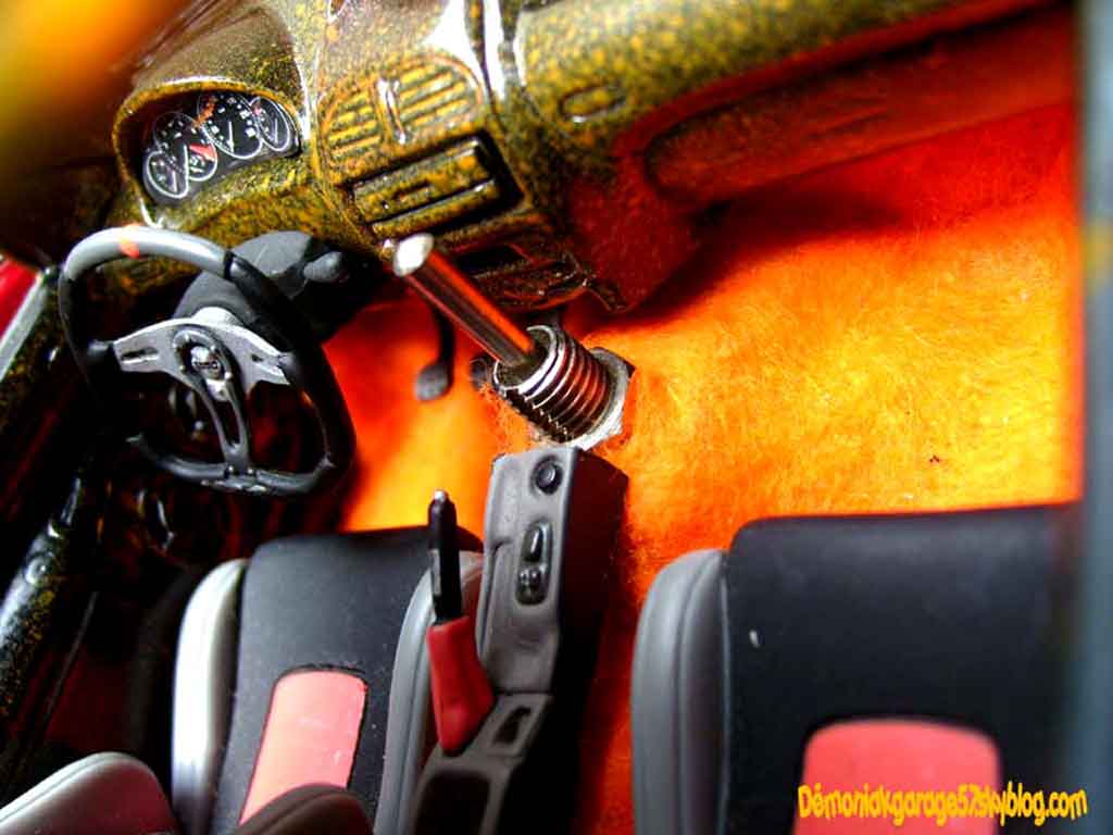 Peugeot 206 WRC street racer 1/18 Norev