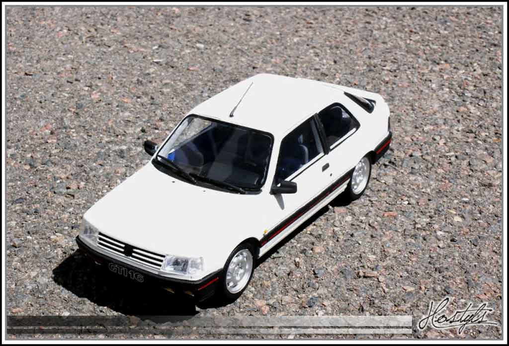 Peugeot 309 GTI 16 1/18 Ottomobile GTI 16 16 soupapes wit modelauto