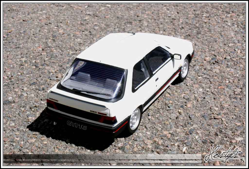 Peugeot 309 GTI 16 soupapes wit 1/18 Ottomobile