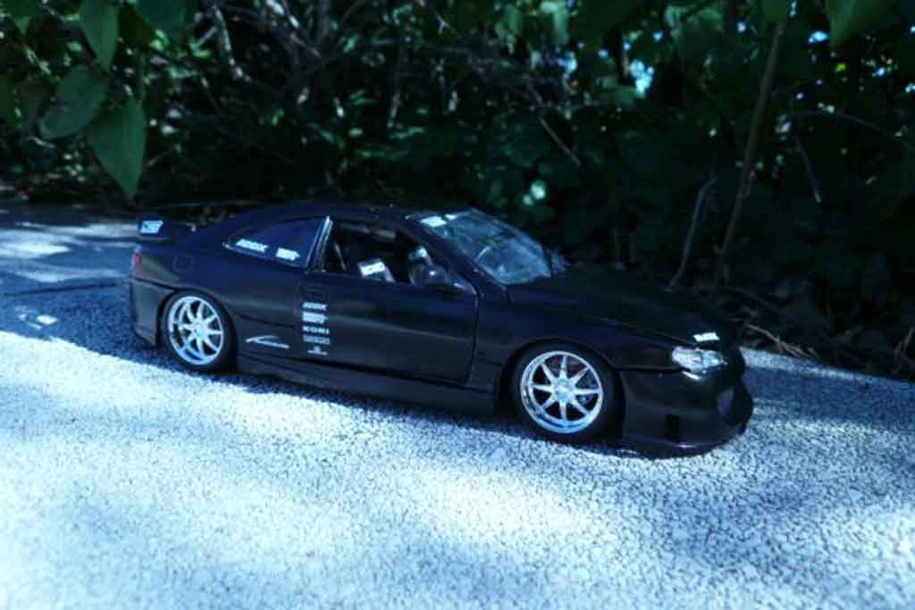 Peugeot 406 Base zwart jantes 17 pouces sono subwoofer 1/18 Gate