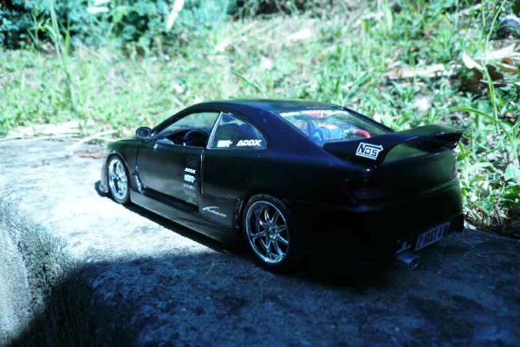 Peugeot 406 Base zwart jantes 17 pouces sono subwoofer 1/18 Gate