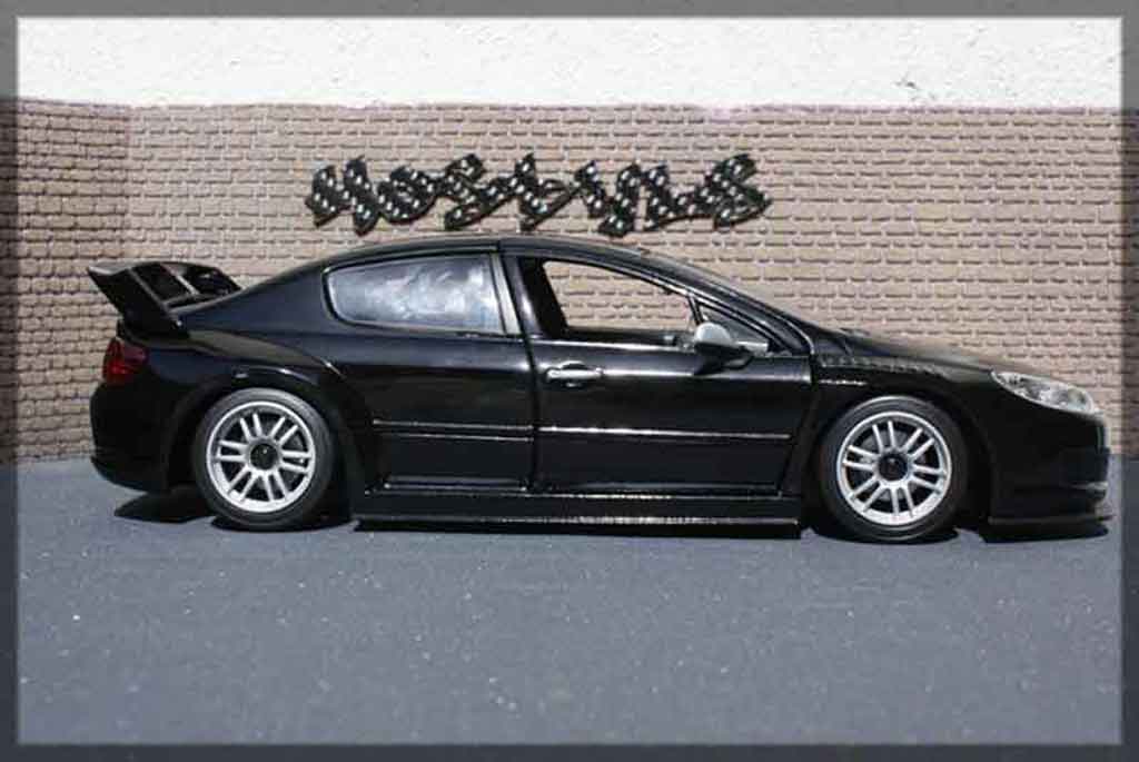 Peugeot 407 Silhouette plain body zwart 1/18 Motormax