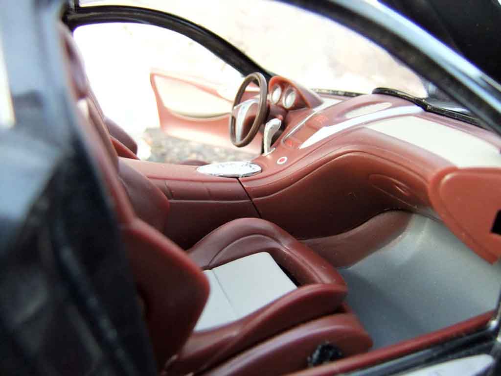 Peugeot 907 Concept car 2004 1/18 Burago