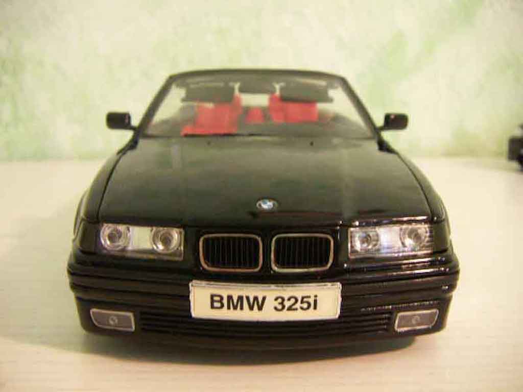 Bmw 325 Cabriolet E36 zwart jantes 18 pouces 1/18 Maisto