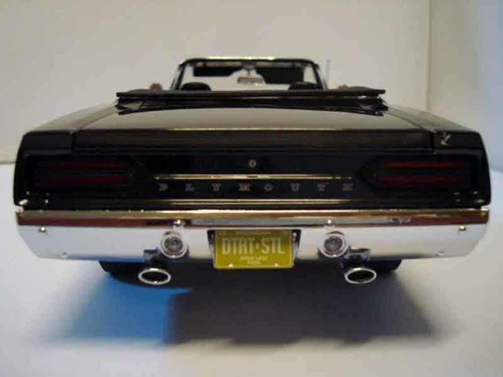 Plymouth GTX Road Runner roadrunner 440+6 zwart 1970 beperkt edition of 1250 1/18 GMP