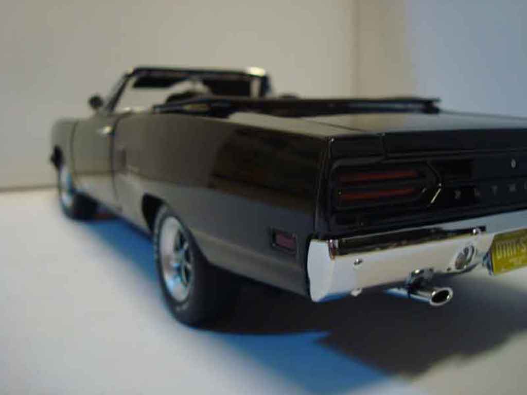 Plymouth GTX Road Runner roadrunner 440+6 zwart 1970 beperkt edition of 1250 1/18 GMP