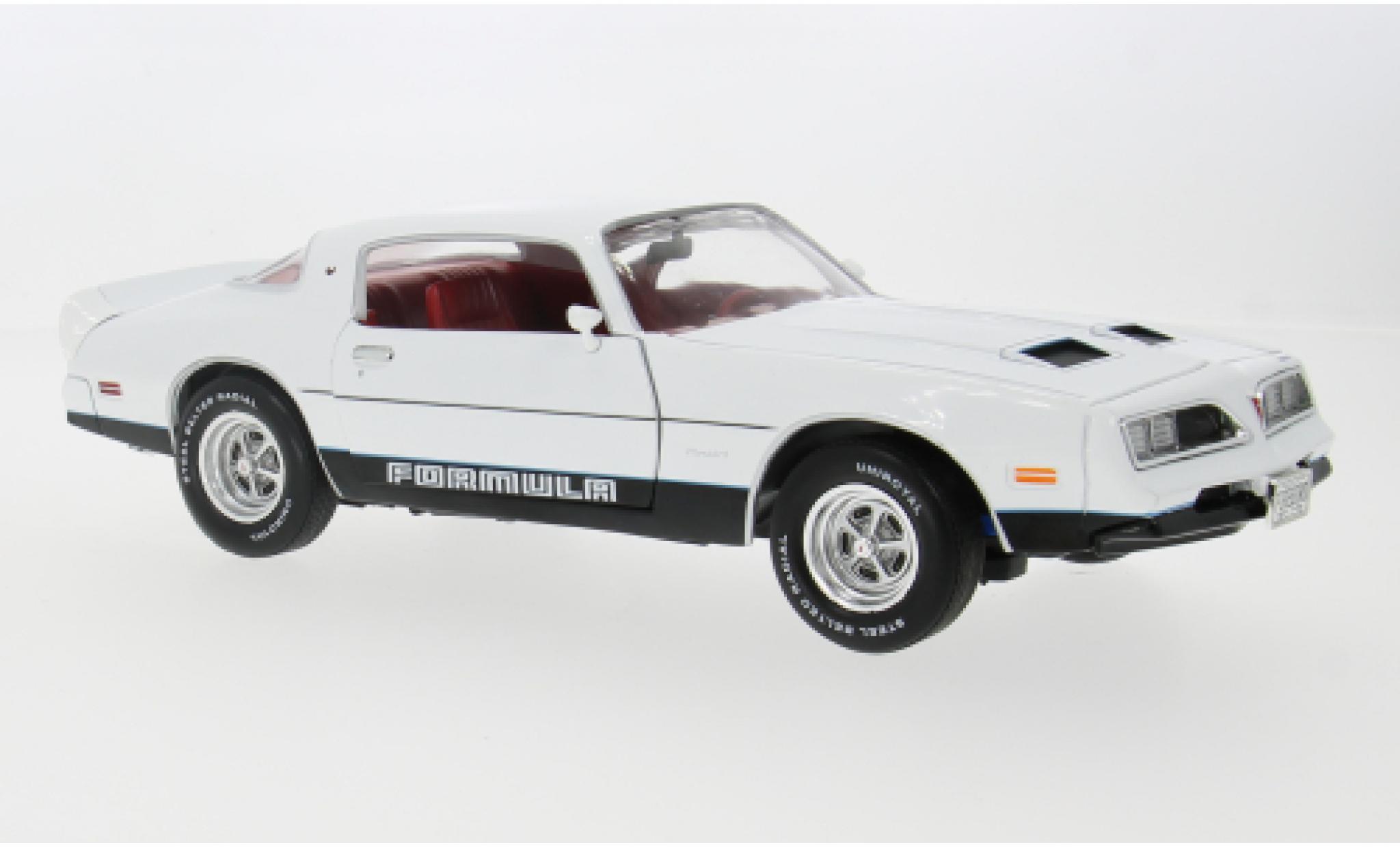 Pontiac Firebird 1/18 Auto World Formu wit 1:18 modelauto