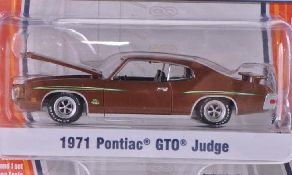 Pontiac GTO 1/64 Greenlight Judge bruin 1971 modelauto