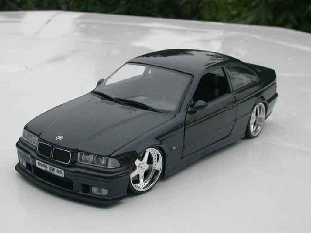 Bmw M3 E36 1/18 Ut Models E36 coupe zwart jantes andrew racing modelauto