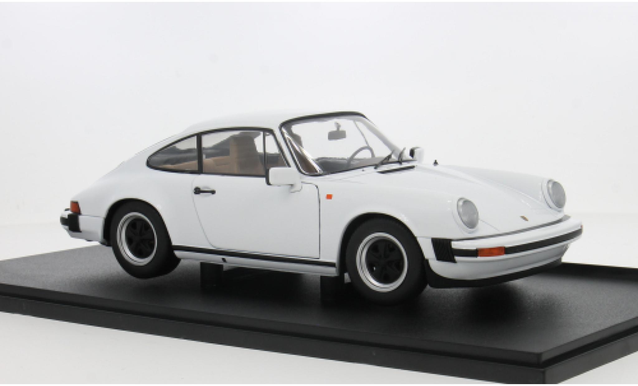 Porsche 930 1/18 Solido 911  3.0 SC wit 1:18 modelauto