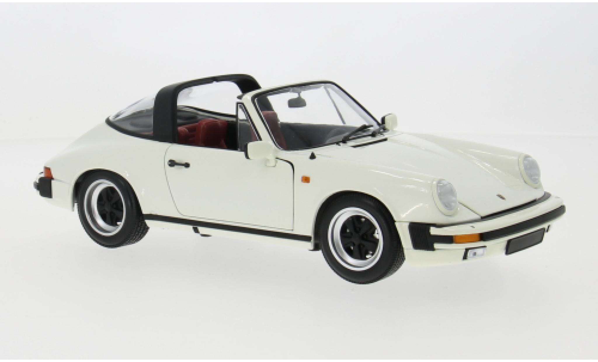 Porsche 911 1/18 Minichamps Carrera Ta wit 1:18 modelauto