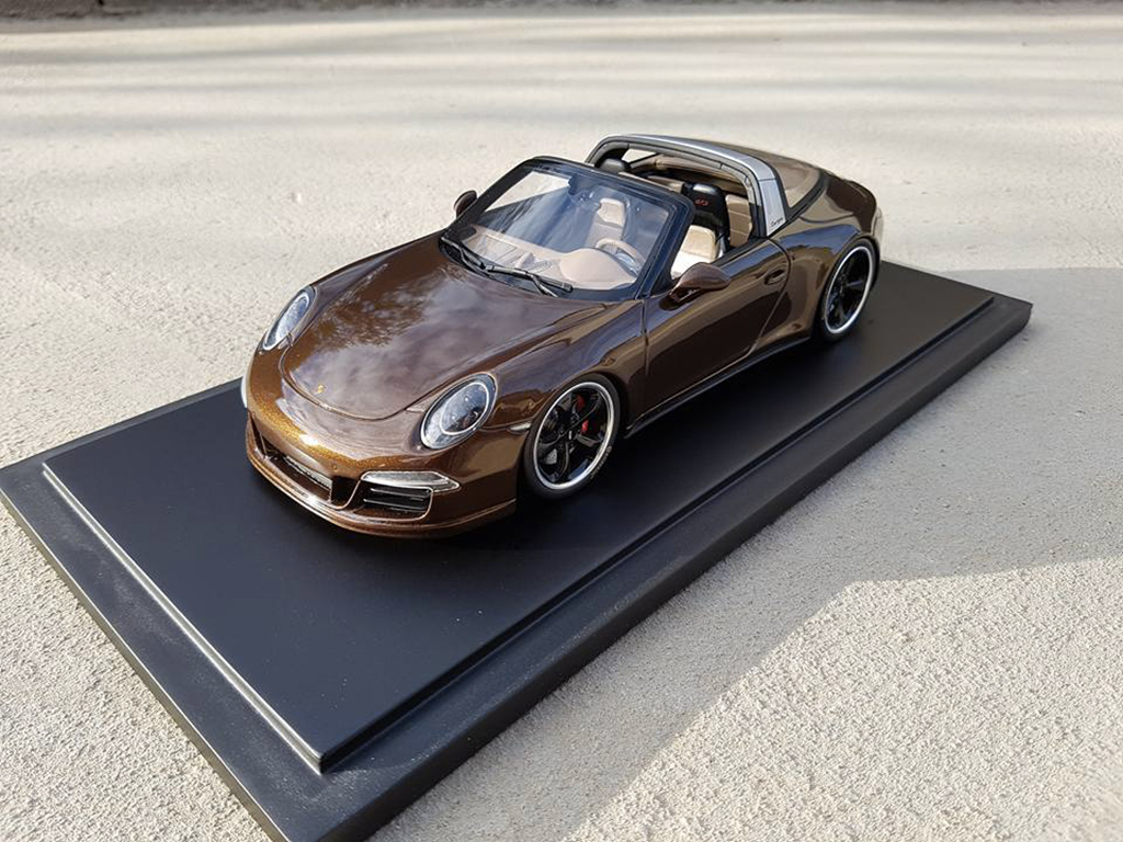 Porsche 911 Targa 4 GTS bruin jantes techart 1/18 GT Spirit