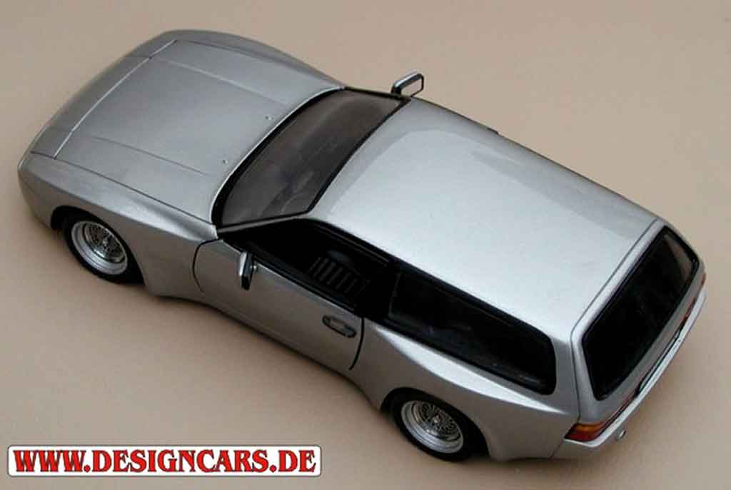 Porsche 944 1985 turbo kombi 1/18 Minichamps