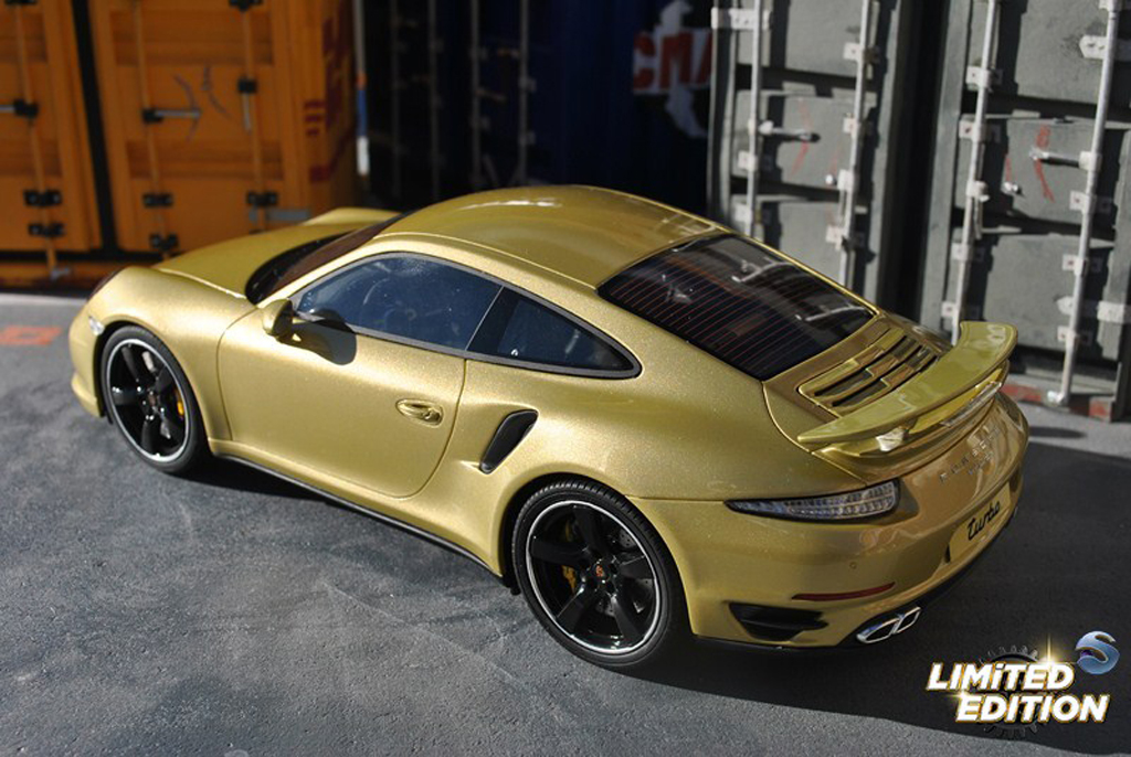 Porsche 911 Turbo Exclusive champagne 1/18 GT Spirit