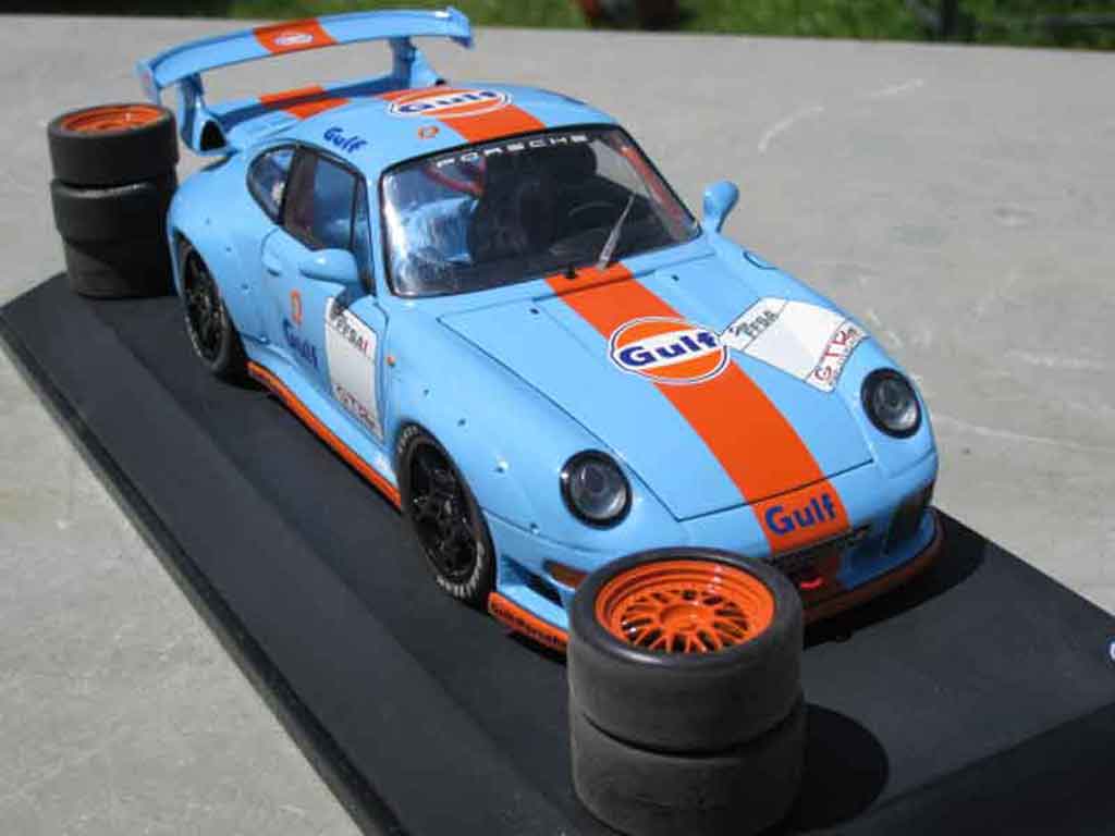 Porsche 911 GT2 evolution gulf 1/18 Ut Models