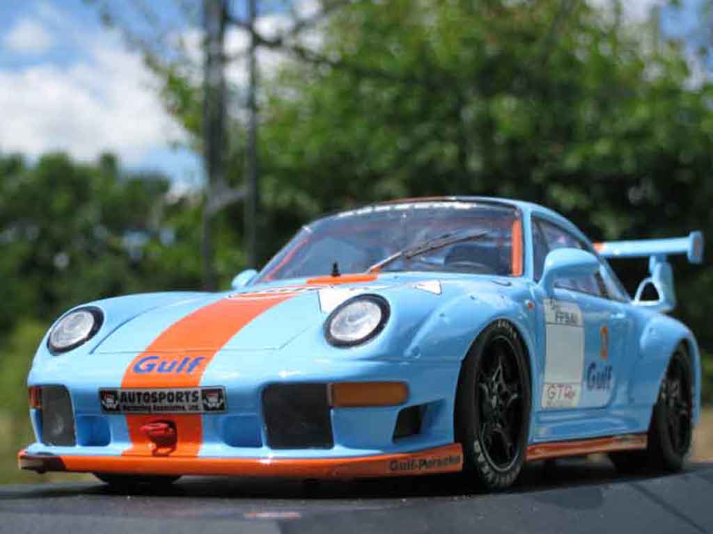 Porsche 993 GT2 1/18 Ut Models GT2 evolution gulf modelauto