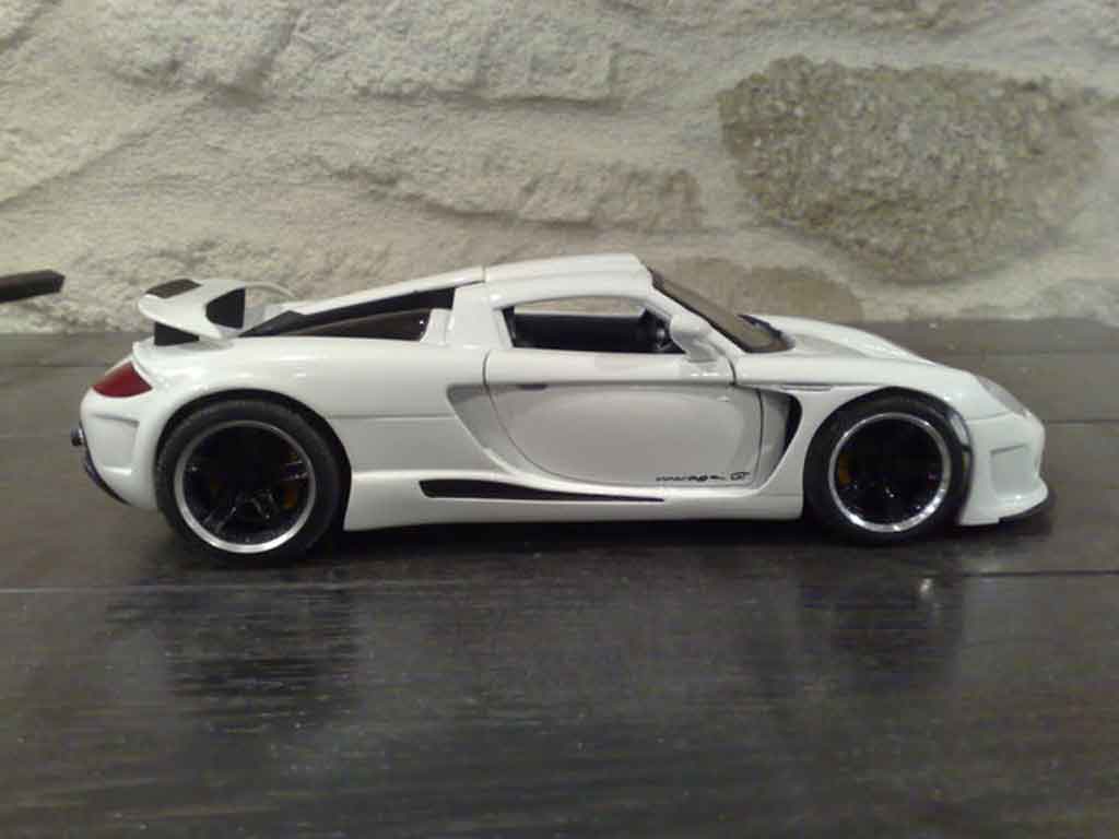 Gemballa Mirage GT 1/18 Maisto GT mirage wit modelauto