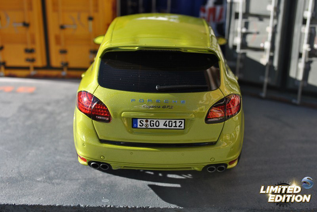 Porsche Cayenne GTS groen 1/18 GT Spirit
