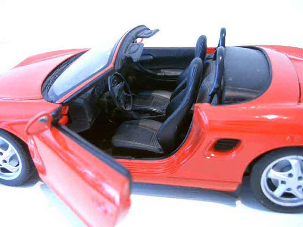 Porsche Boxster Base 987 rood 1/18 Ut Models
