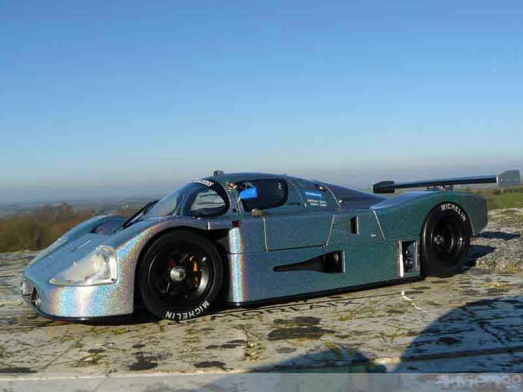 Mercedes C9 Base sauber liquid sliver standox edition 2002 1/18 Exoto