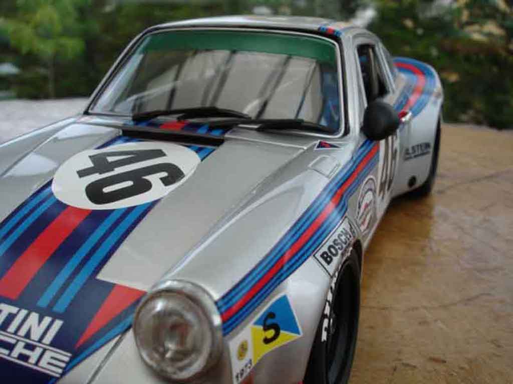 Porsche 911 RSR martini le mans 73 1/18 Exoto