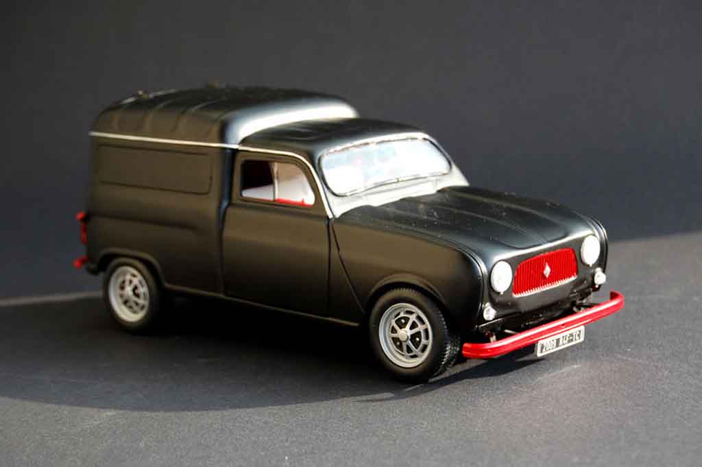 Renault 4 F4 F bestelbusje 1/18 Norev