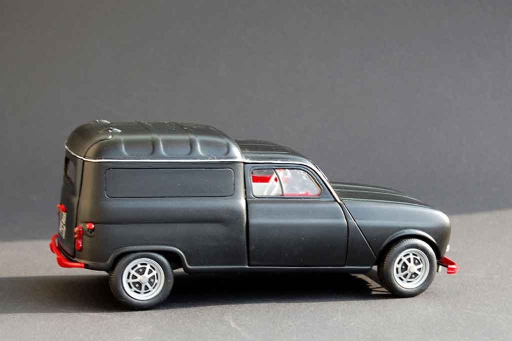 Renault 4 F4 F bestelbusje 1/18 Norev