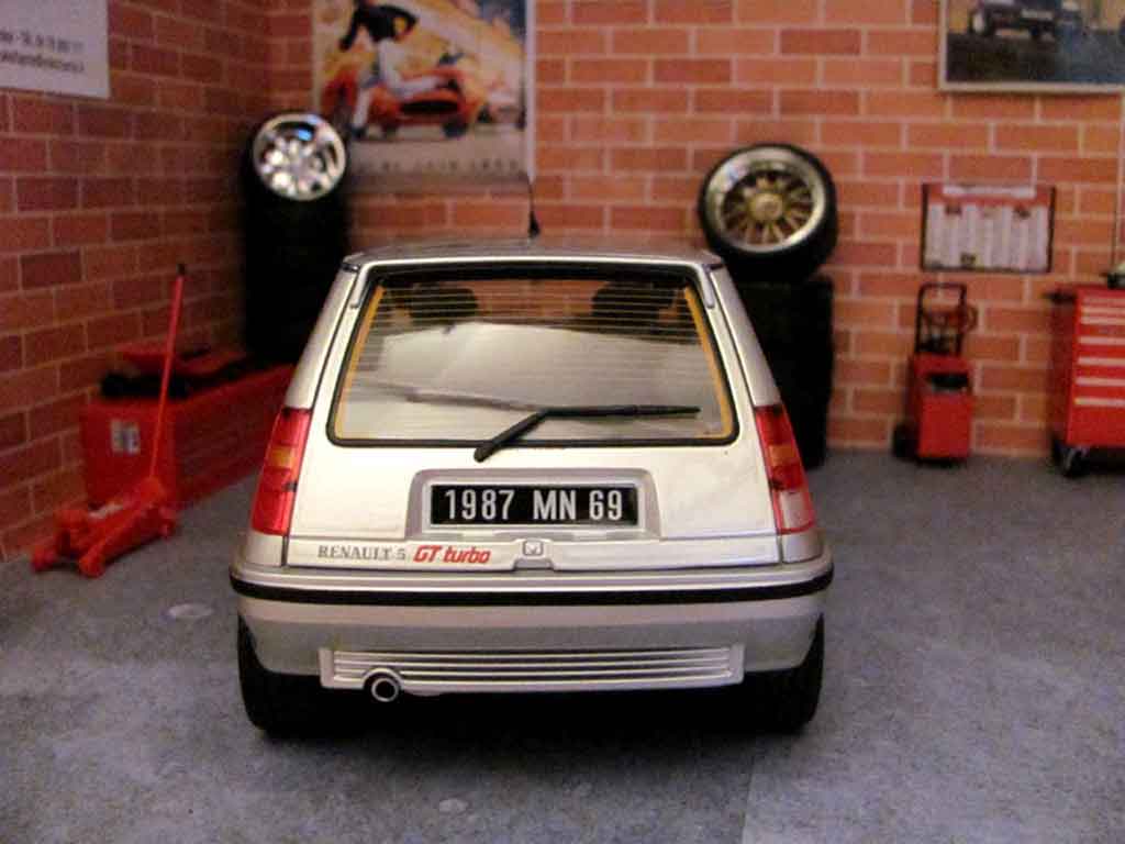 Renault 5 Phase 2 GT Turbo 2 grijs jantes speedline 1/18 Norev
