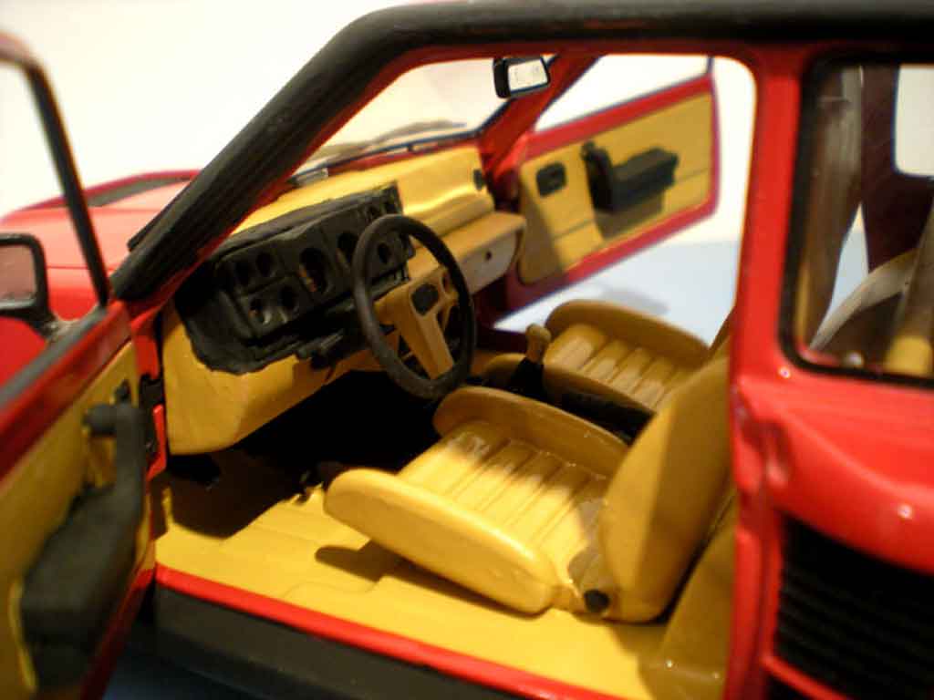 Renault 5 Turbo rood jantes gotti 073r 1/18 Universal Hobbies