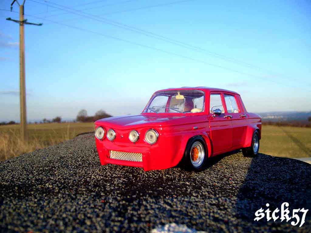 Renault 8 Gordini rood ailes larges 1/18 Solido