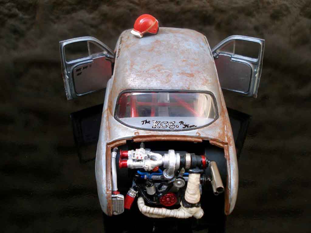Renault Dauphine Base drag strip a moteur vw prepare 1/18 Norev