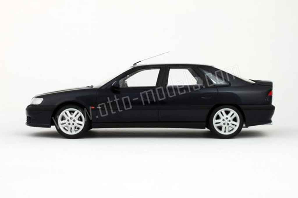 Renault Safrane Biturbo Baccara 1995 zwart 1/18 Ottomobile