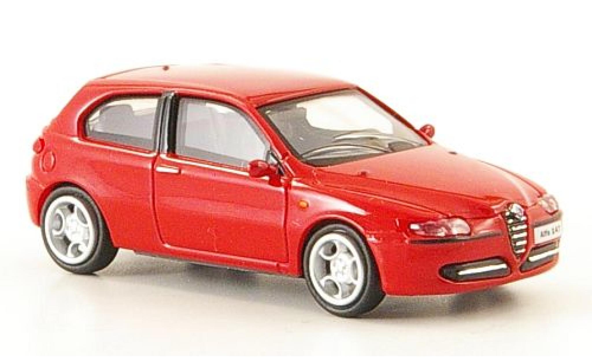Alfa Romeo 147 1/87 Ricko rood 2001 modelauto