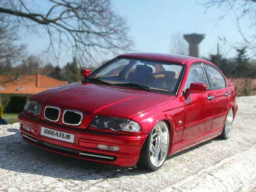 Bmw 328 E46 1/18 Welly E46 tuning rood candy et jantes chromes modelauto