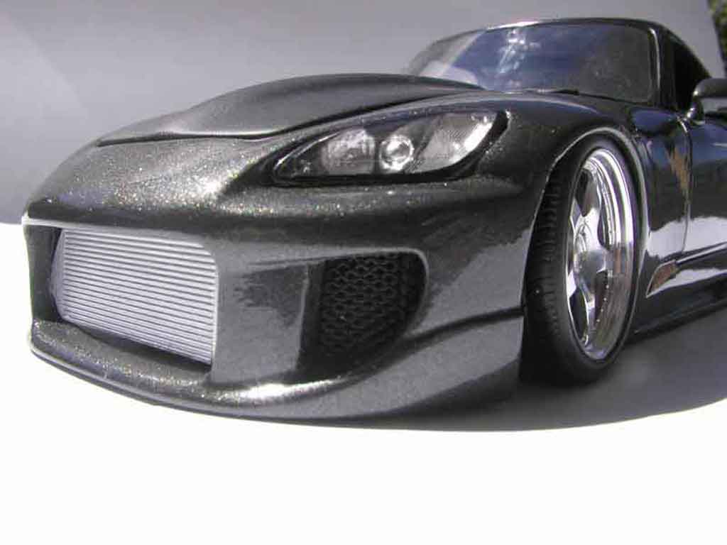 Honda S2000 Base zwart kit carrosserie 1/18 Maisto