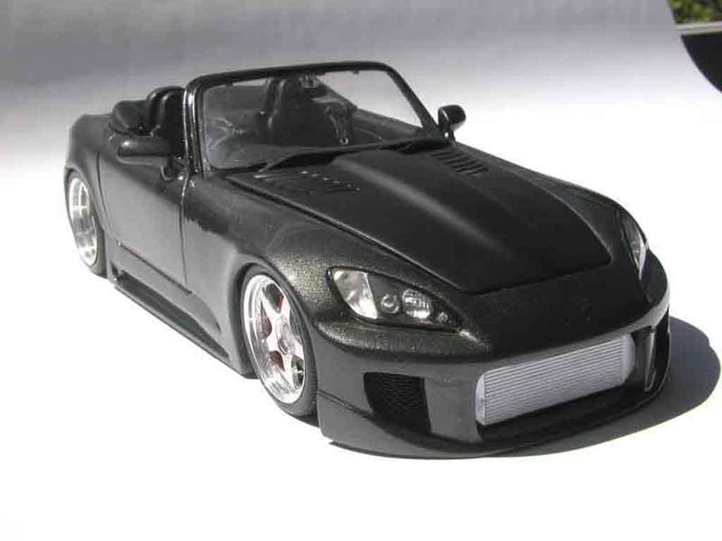 Honda S2000 Base zwart kit carrosserie 1/18 Maisto