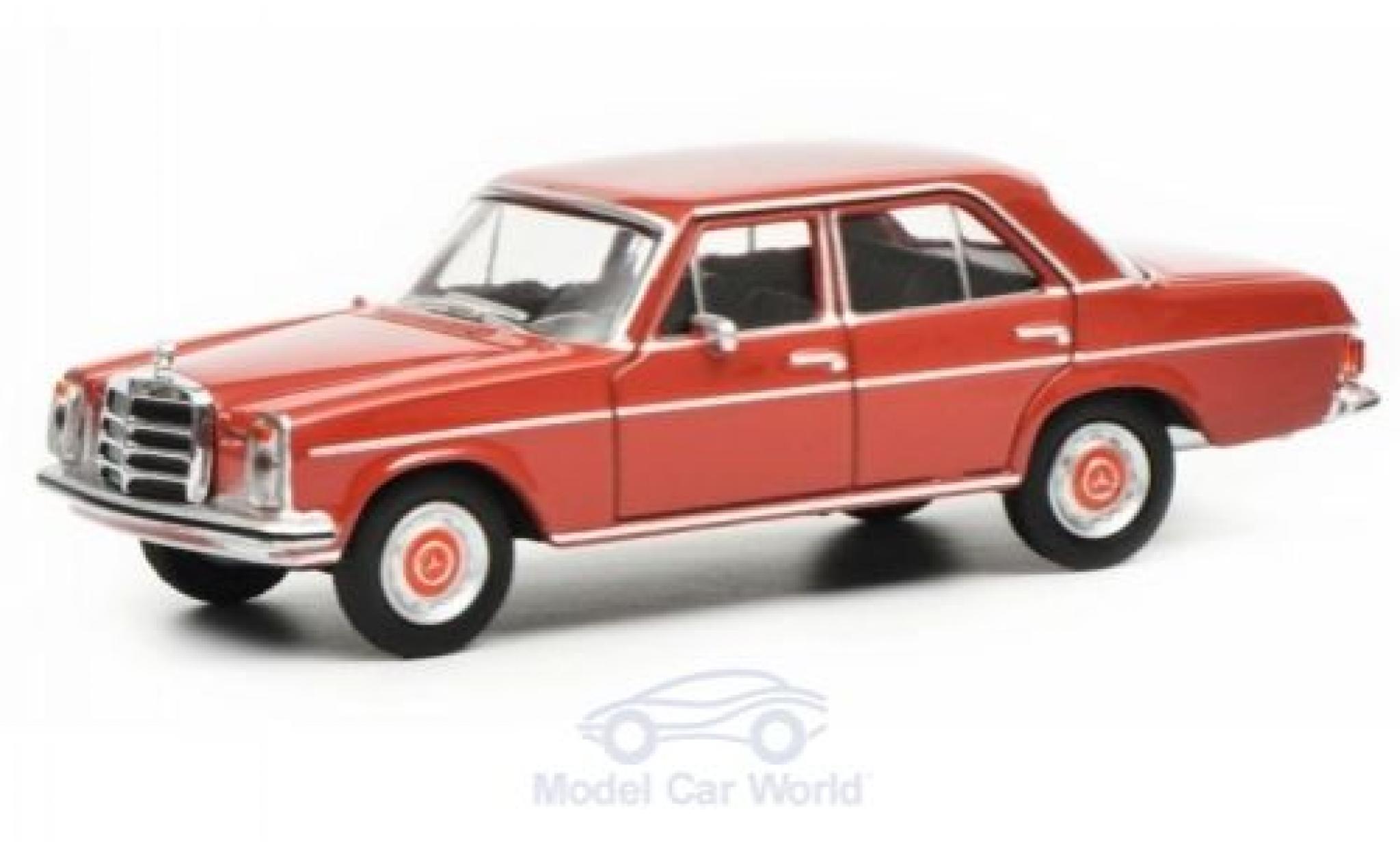 Mercedes /8 1/64 Schuco rood modelauto