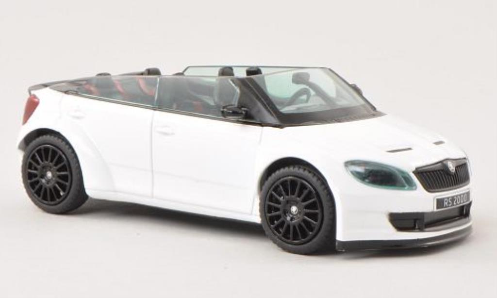 Skoda Fabia 1/43 Abrex 2000 Concept Car wit mit zwarten Felgen modelauto